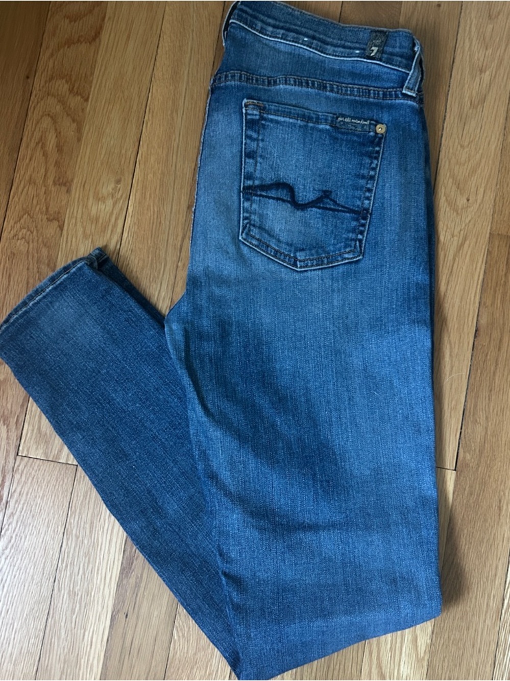 7 For all Mankind The Skinny Jean Size 29.